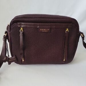 EUC Radley London Oxblood Crossbody Camera Bag